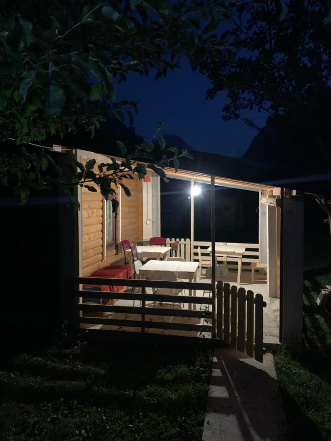 Vuthaj Guest House Ulaj מראה חיצוני תמונה