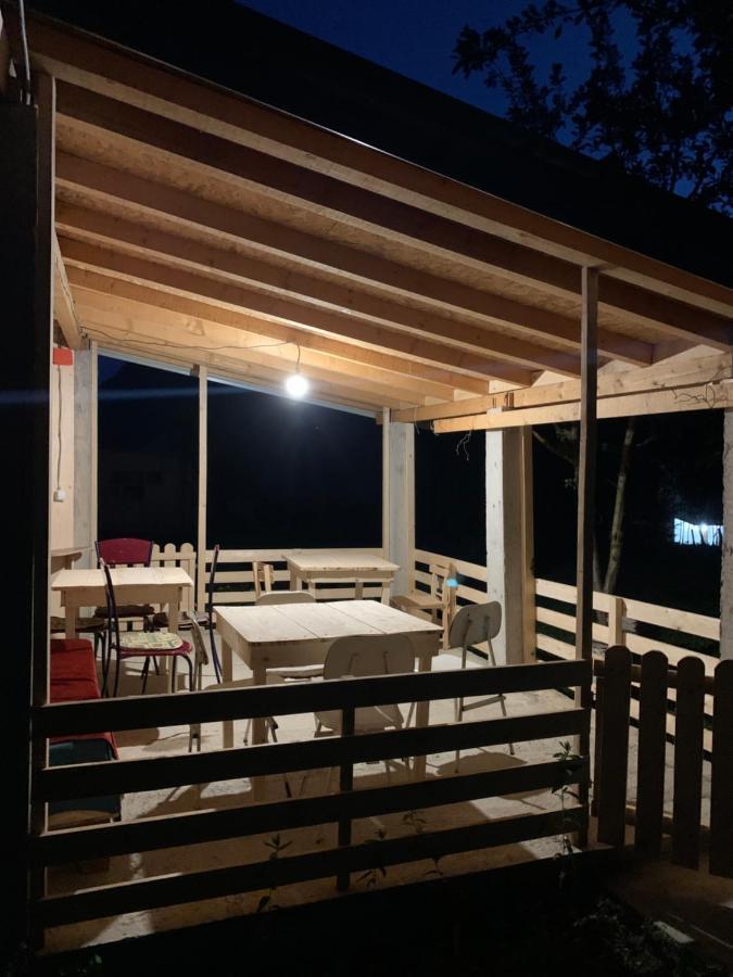 Vuthaj Guest House Ulaj מראה חיצוני תמונה