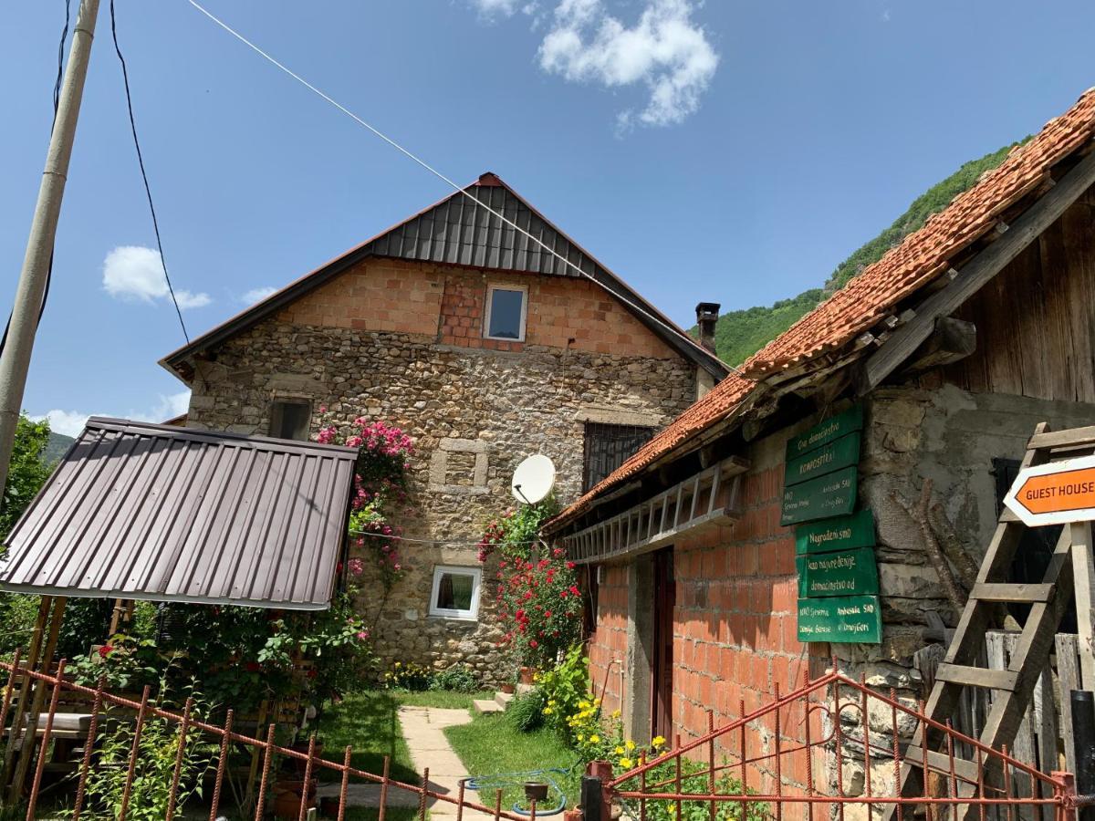 Vuthaj Guest House Ulaj מראה חיצוני תמונה