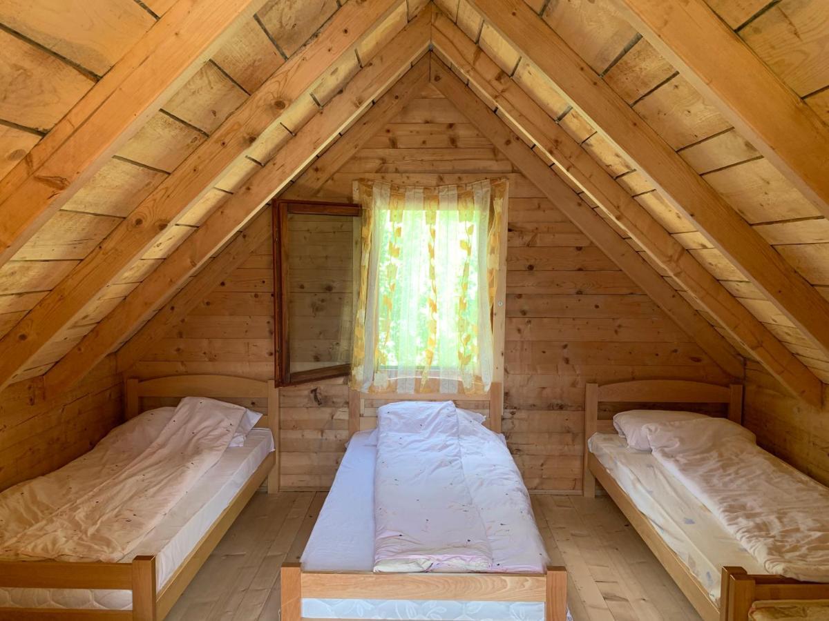 Vuthaj Guest House Ulaj מראה חיצוני תמונה