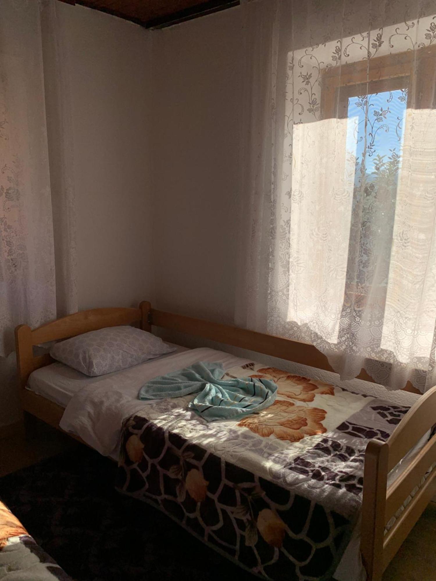 Vuthaj Guest House Ulaj מראה חיצוני תמונה